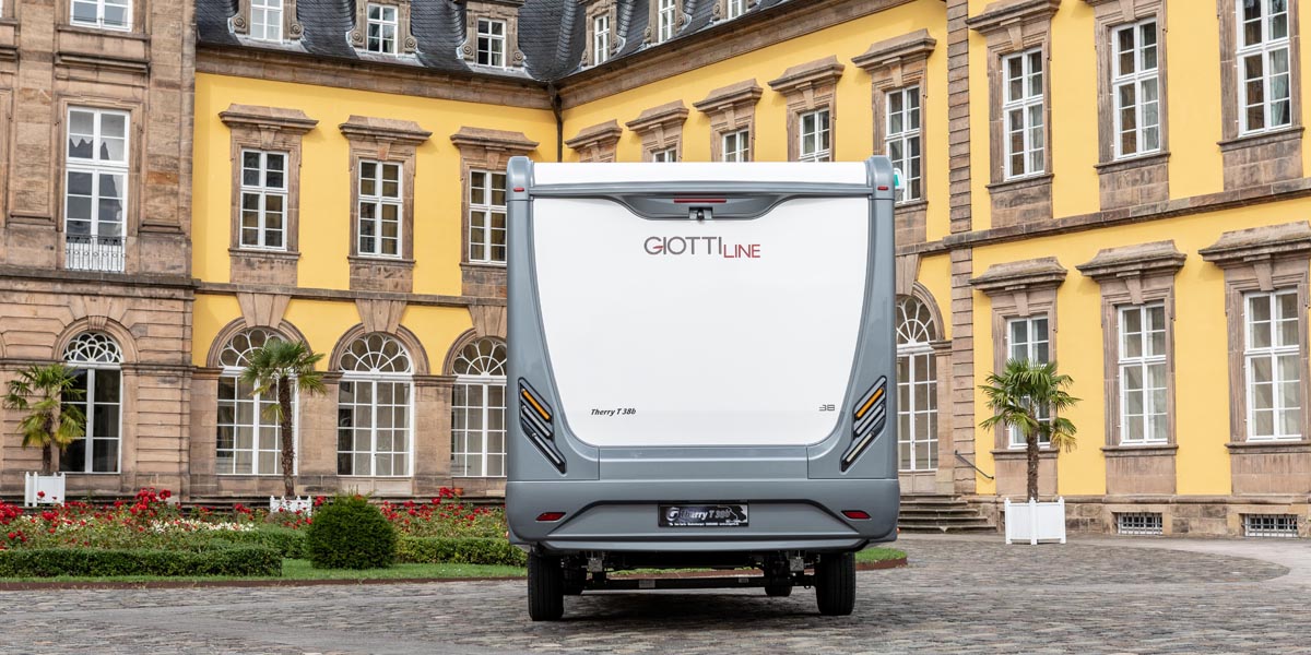 Wohnmobil Giottiline Therry 38 Aussenansicht