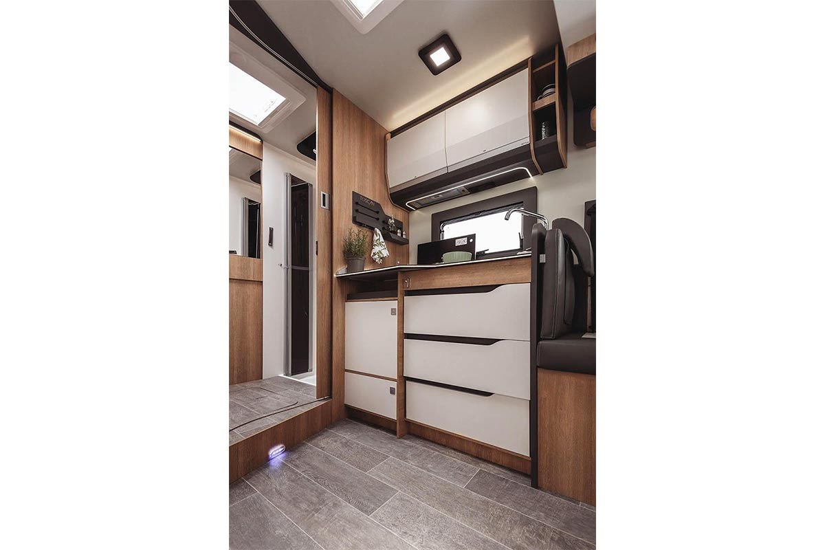 Wohnmobil Giottiline Toscan 69XF teilintegriertes reisemobil